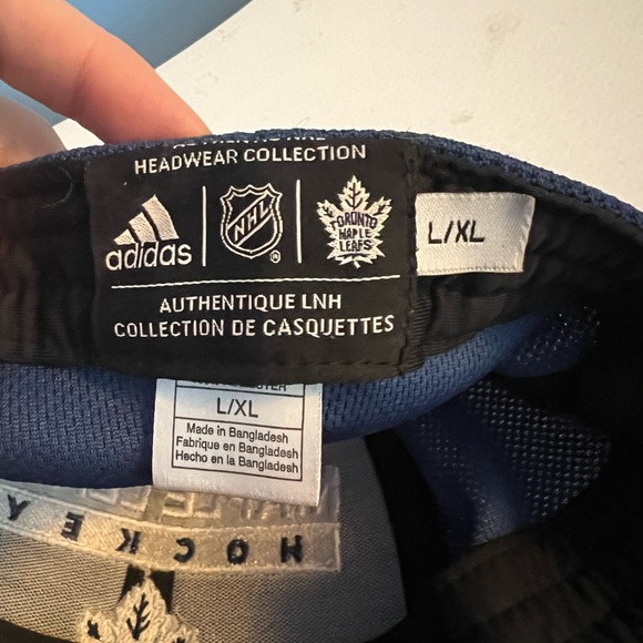 Toronto Maple Leafs hat - Picture 2 of 3